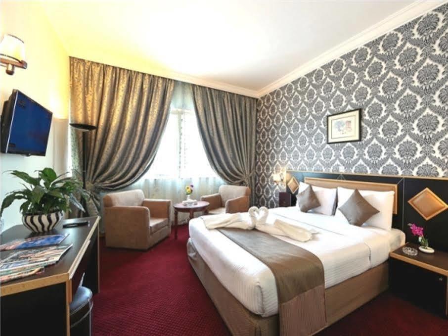 Jonrad Hotel Dubaj Kültér fotó
