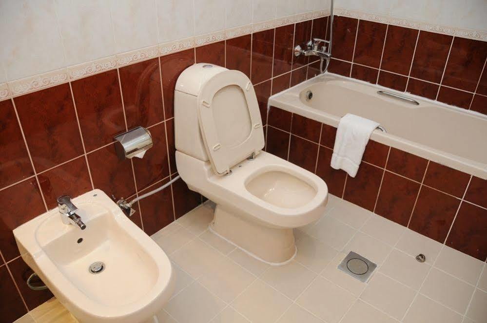 Jonrad Hotel Dubaj Kültér fotó