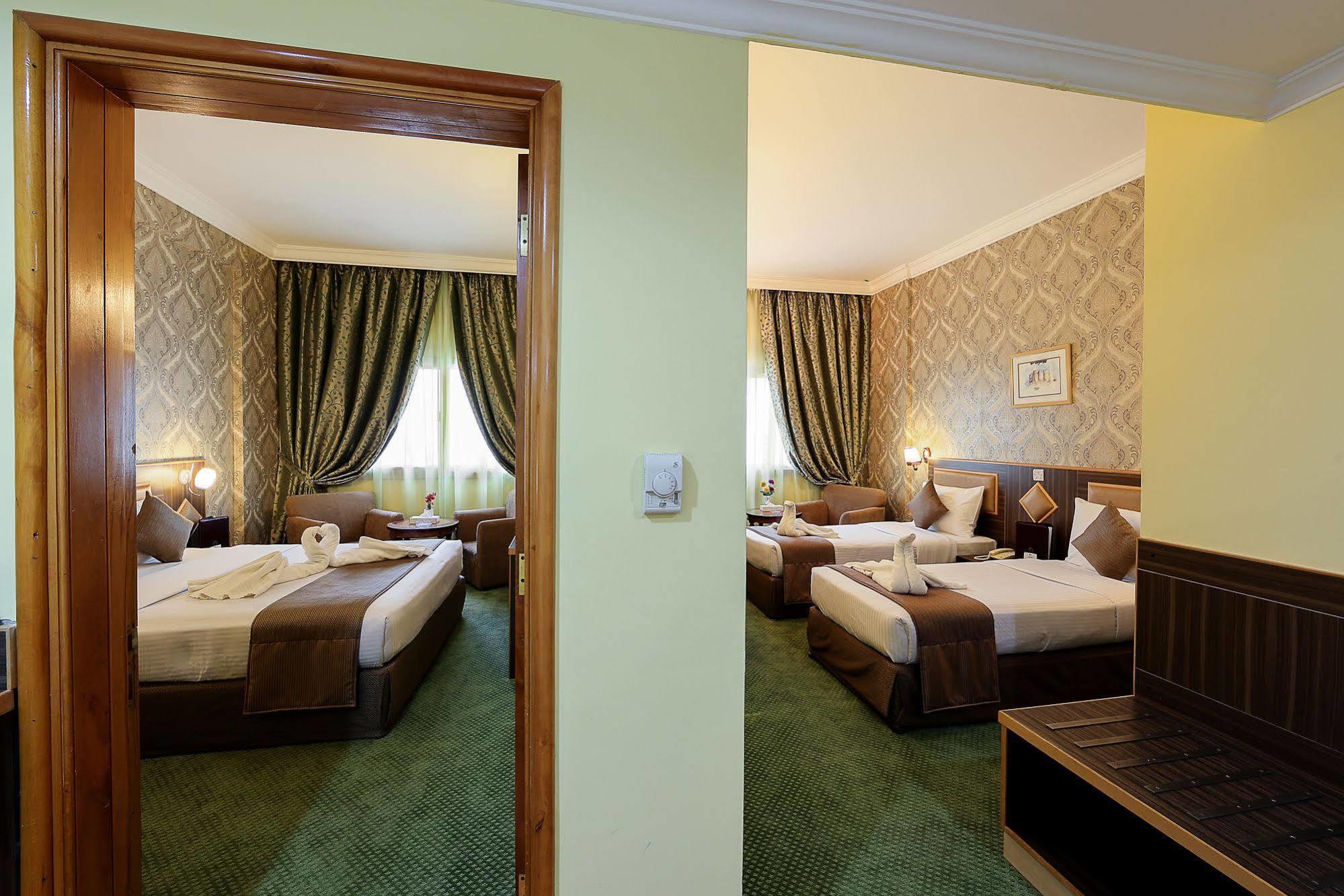 Jonrad Hotel Dubaj Kültér fotó